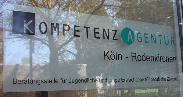 Kompetenzagentur Rodenkirchen ist eine Einrichtung zur Beratung und Organisation von beruflichen Laufbahnen. Neben Stärkung von Berufswahlkompetenz und Berufsorientierung.